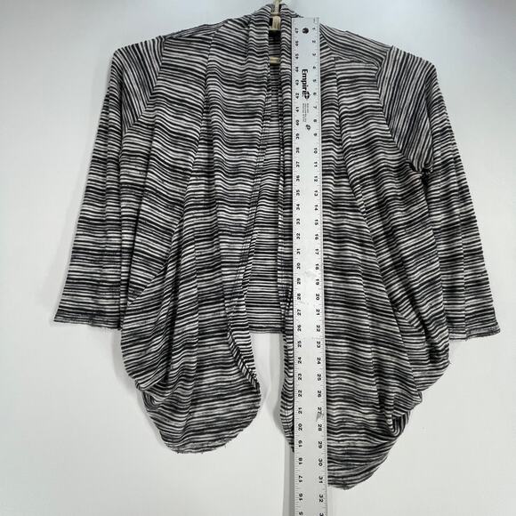 Torrid Womens Cardigan Plus 2X Black White Striped Open Front Drapey Minimalist - Picture 5 of 6